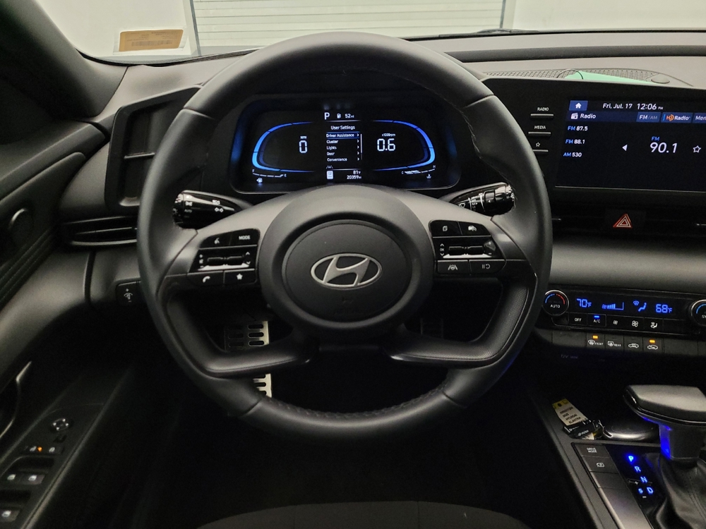2025 Hyundai Elantra SEL - Photo 17