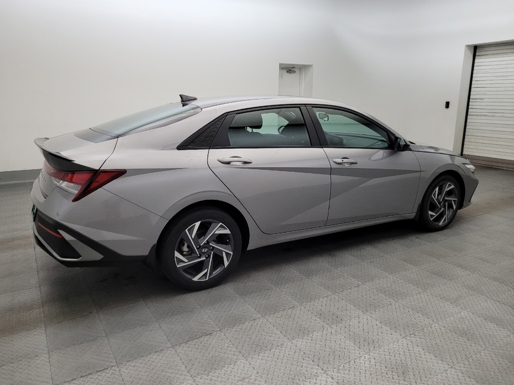 2025 Hyundai Elantra SEL - Photo 8