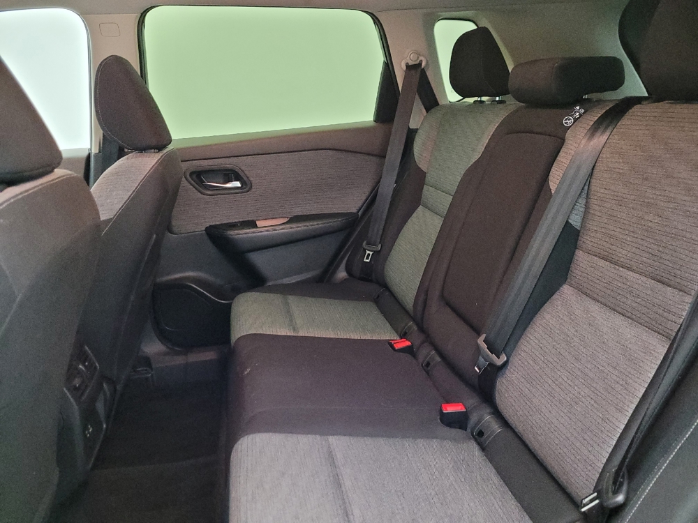 2023 Nissan Rogue SV - Photo 14