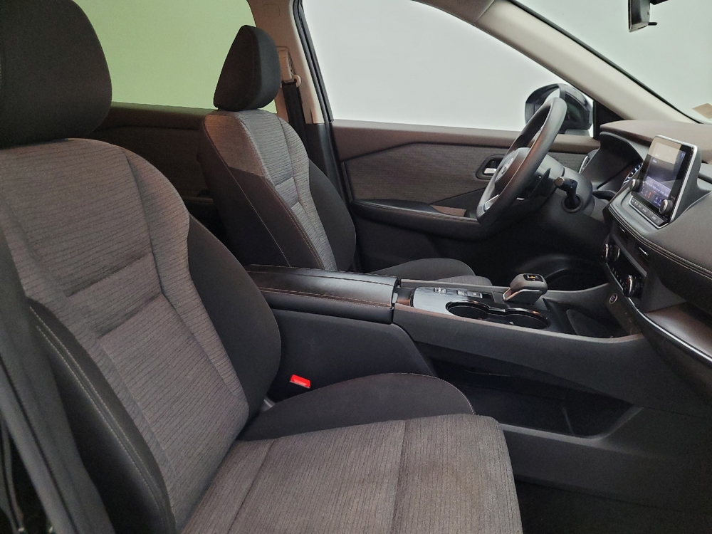 2023 Nissan Rogue SV - Photo 16