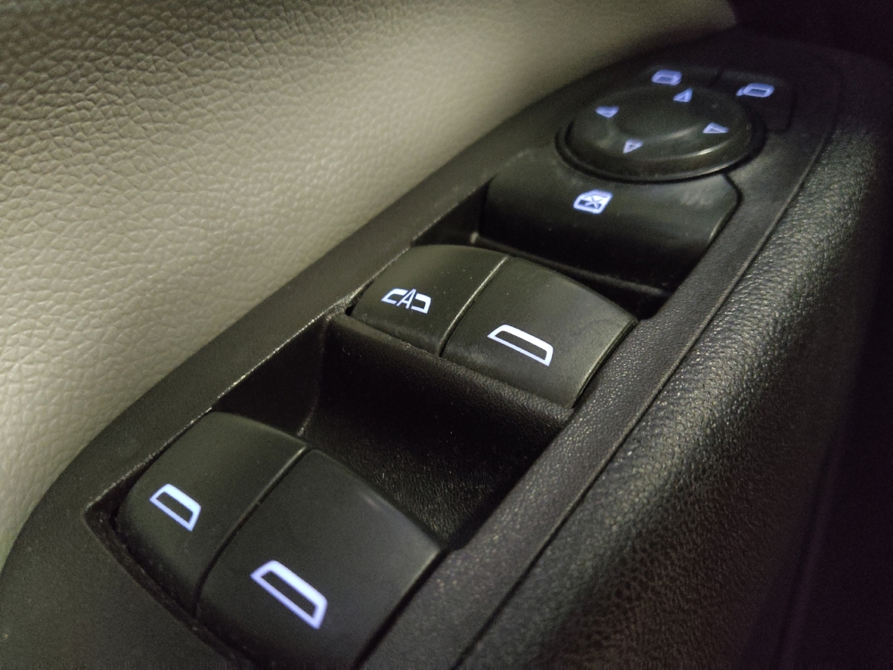 2020 Chevrolet Equinox LT - Photo 21