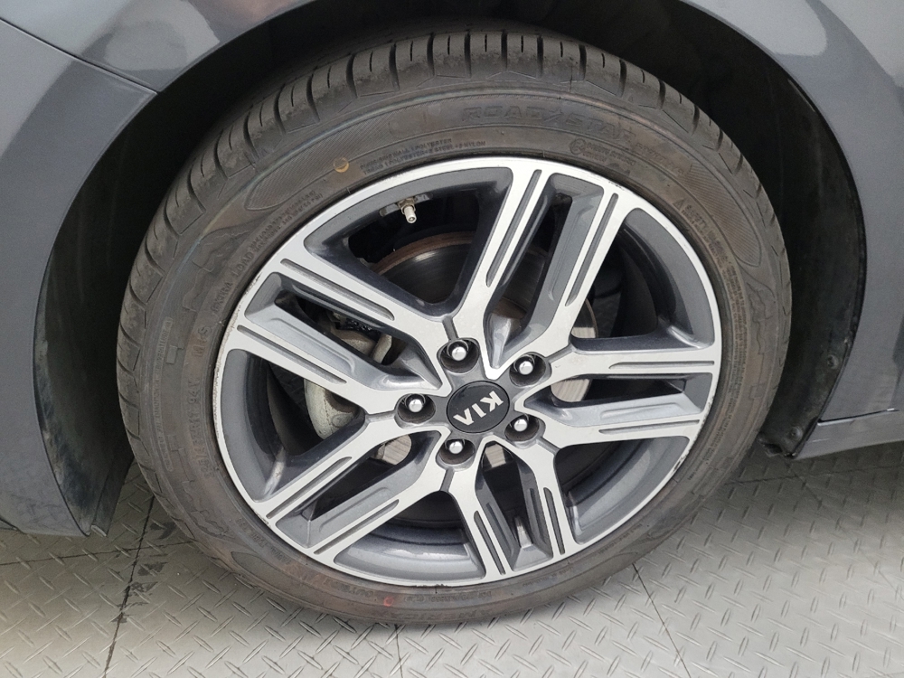 2021 Kia Forte EX - Photo 24