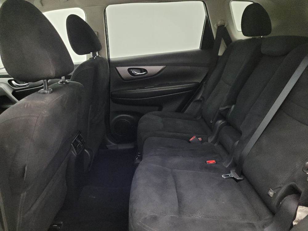 2016 Nissan Rogue SV - Photo 14
