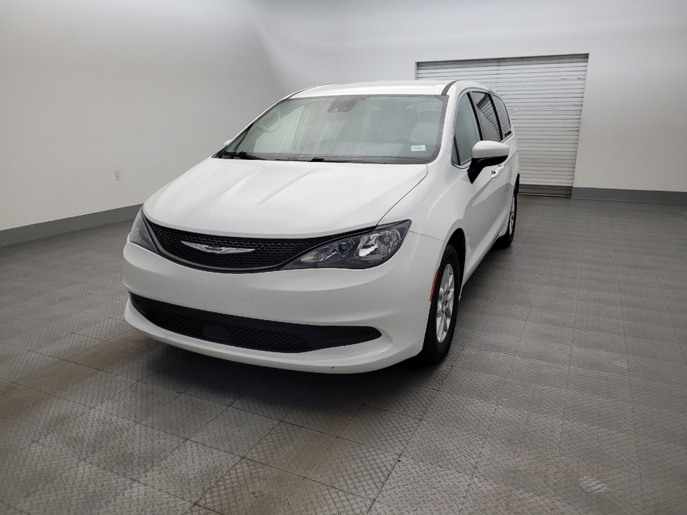 2023 Chrysler Voyager