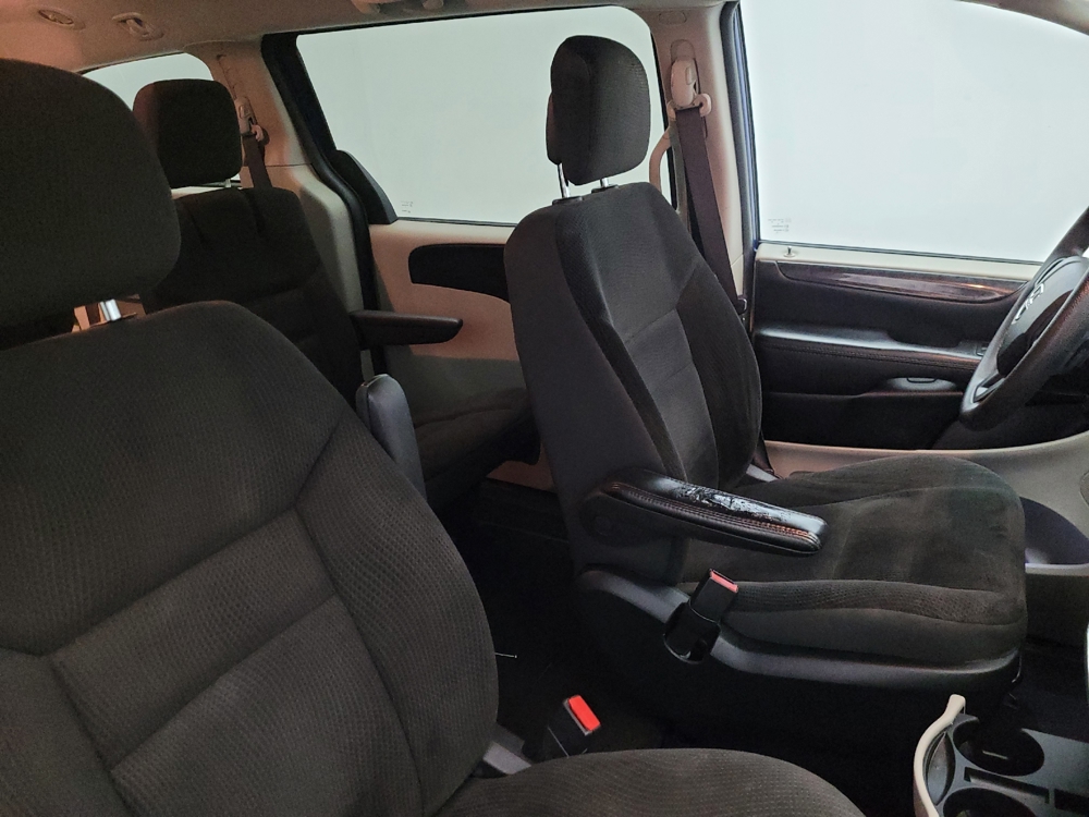 2019 Dodge Grand Caravan SE - Photo 16