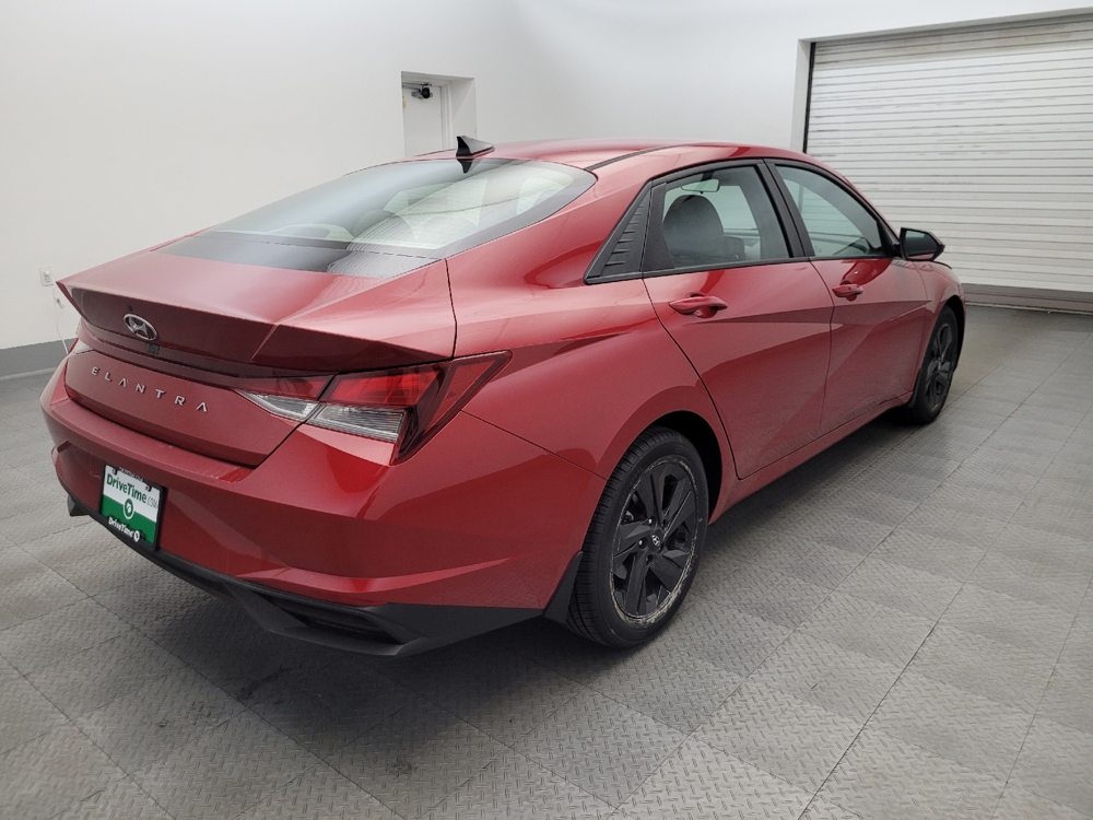 2023 Hyundai Elantra SEL - Photo 7