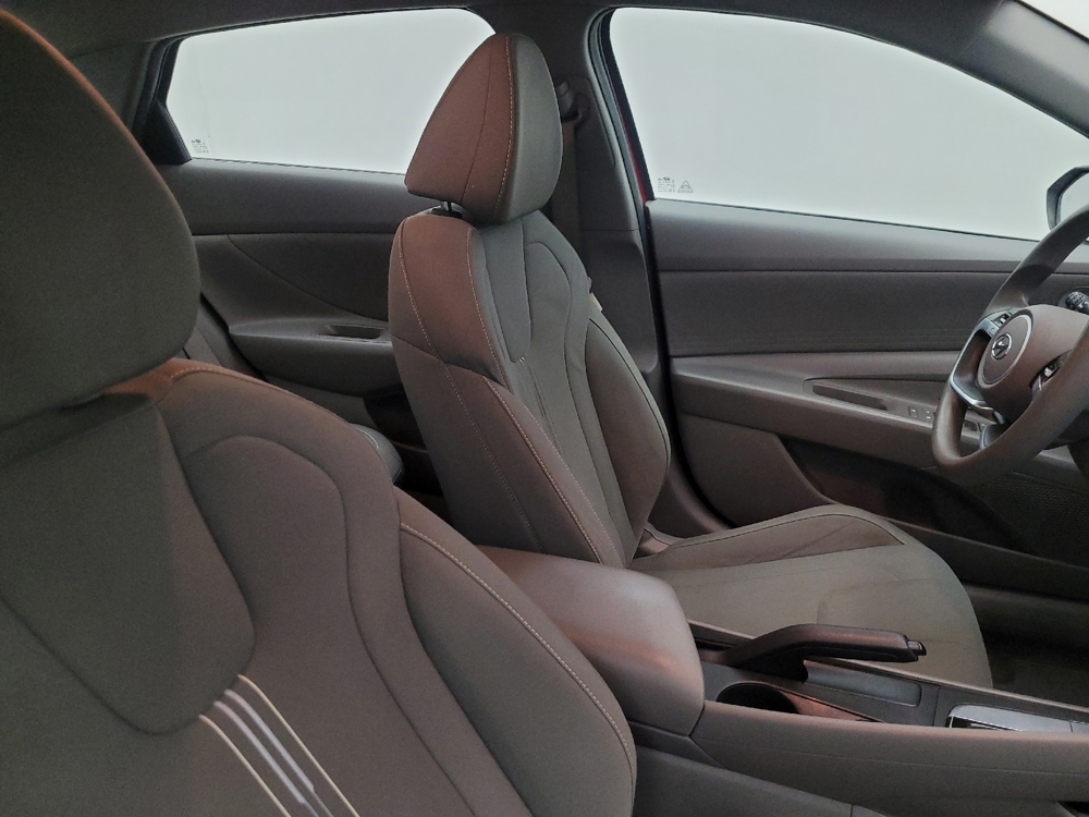 2023 Hyundai Elantra SEL - Photo 16