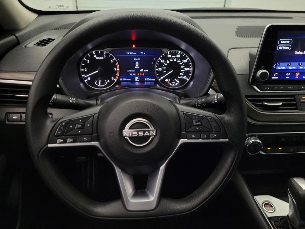 2025 Nissan Altima SV - Photo 17