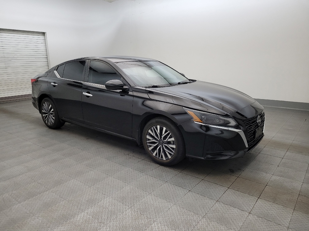 2023 Nissan Altima SV - Photo 9