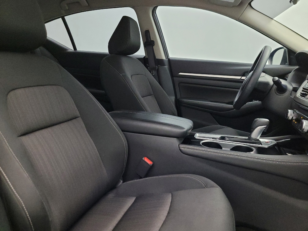 2023 Nissan Altima SV - Photo 16