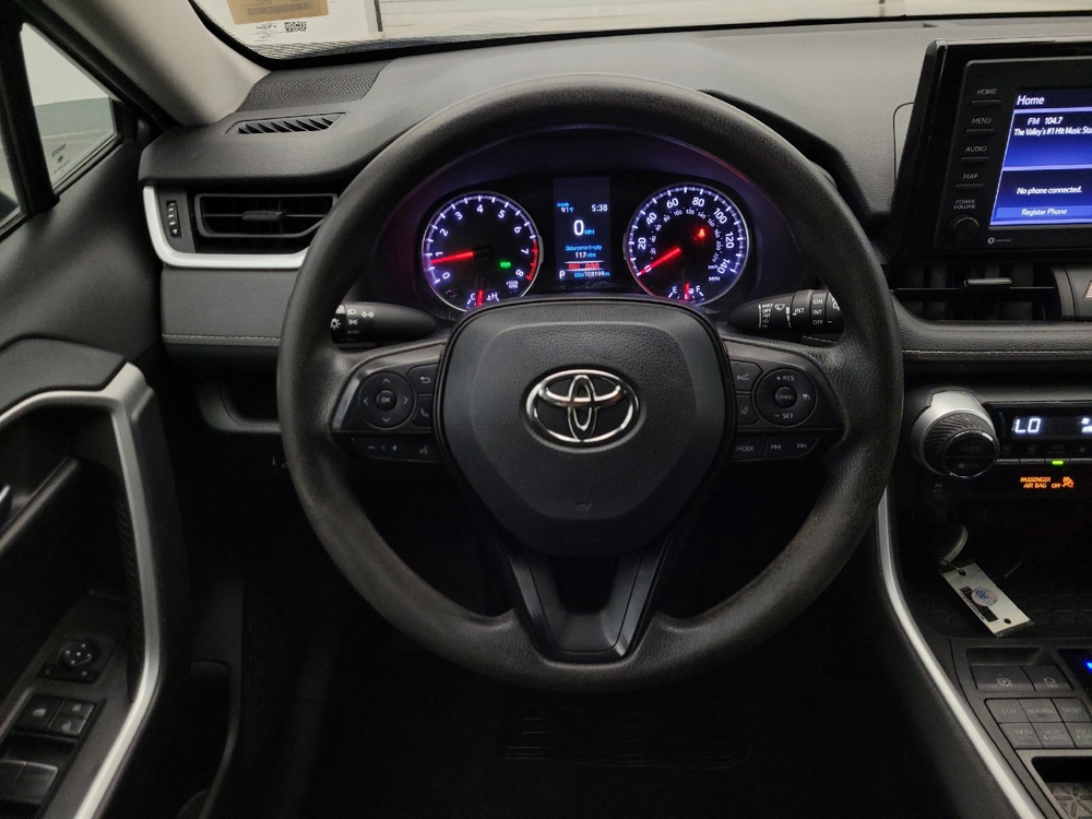 2022 Toyota RAV4 XLE - Photo 17