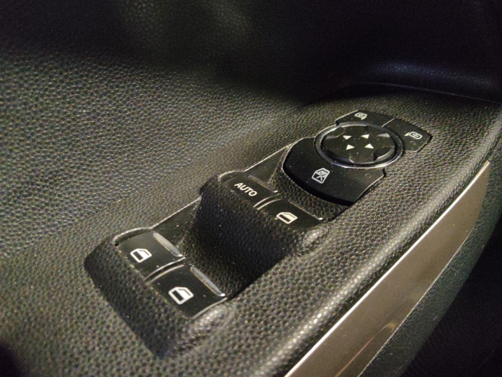 2022 Toyota RAV4 XLE - Photo 21