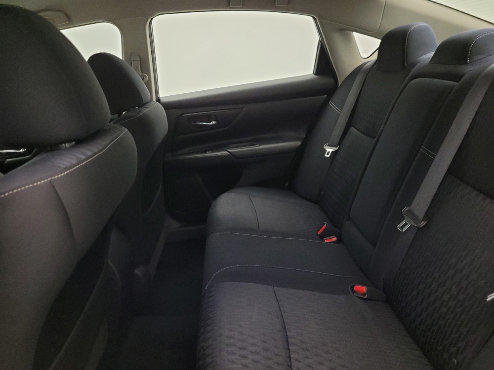 2017 Nissan Altima S - Photo 14