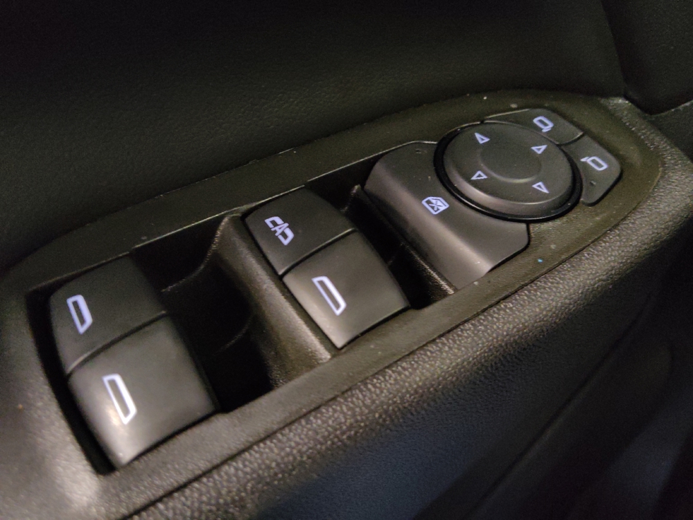 2020 Chevrolet Equinox LT - Photo 21