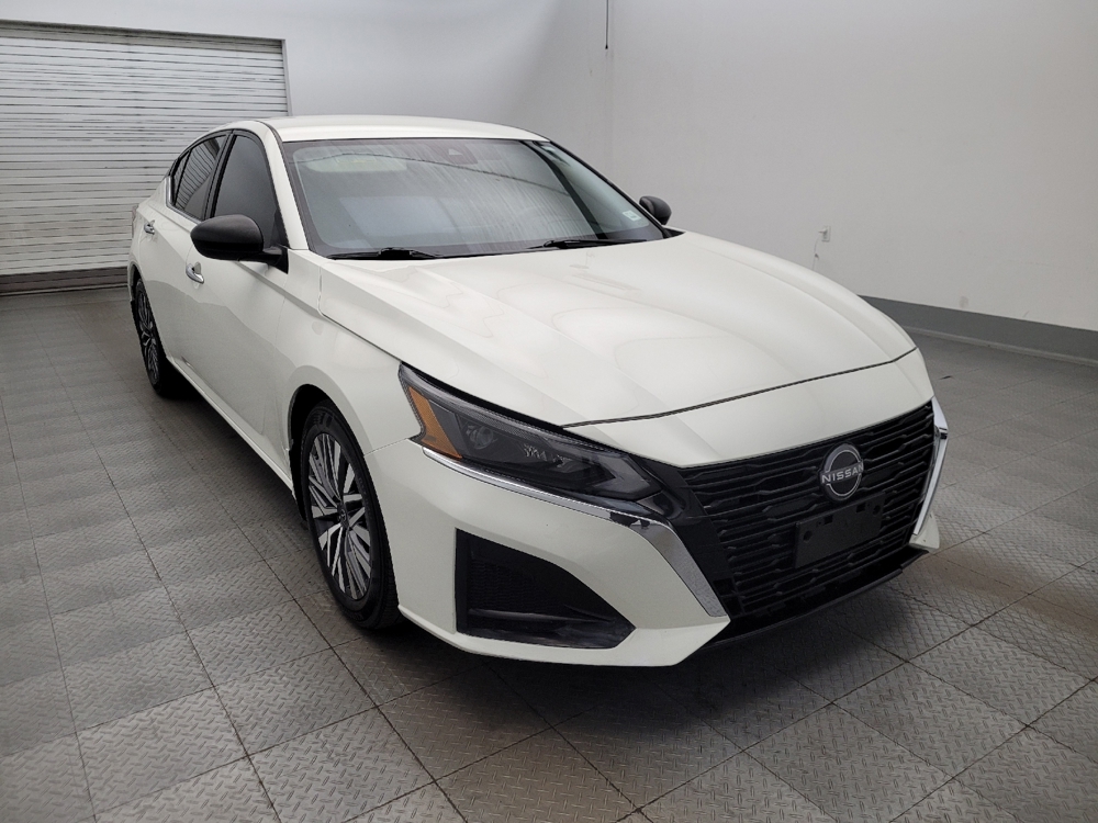 2024 Nissan Altima SV - Photo 10