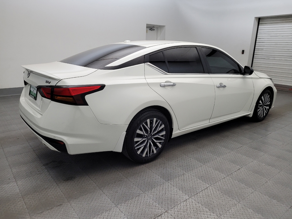 2024 Nissan Altima SV - Photo 8