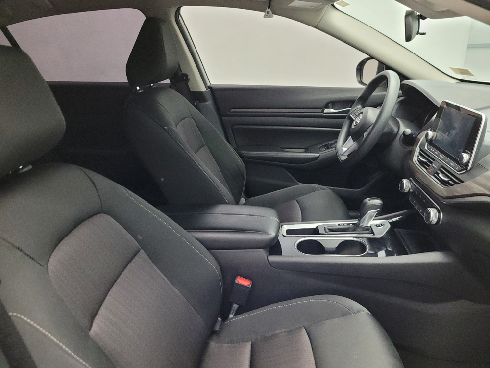 2024 Nissan Altima SV - Photo 16