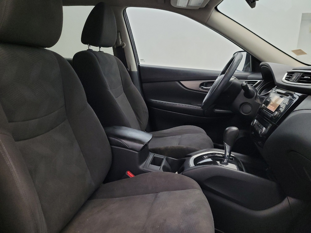 2016 Nissan Rogue SV - Photo 16