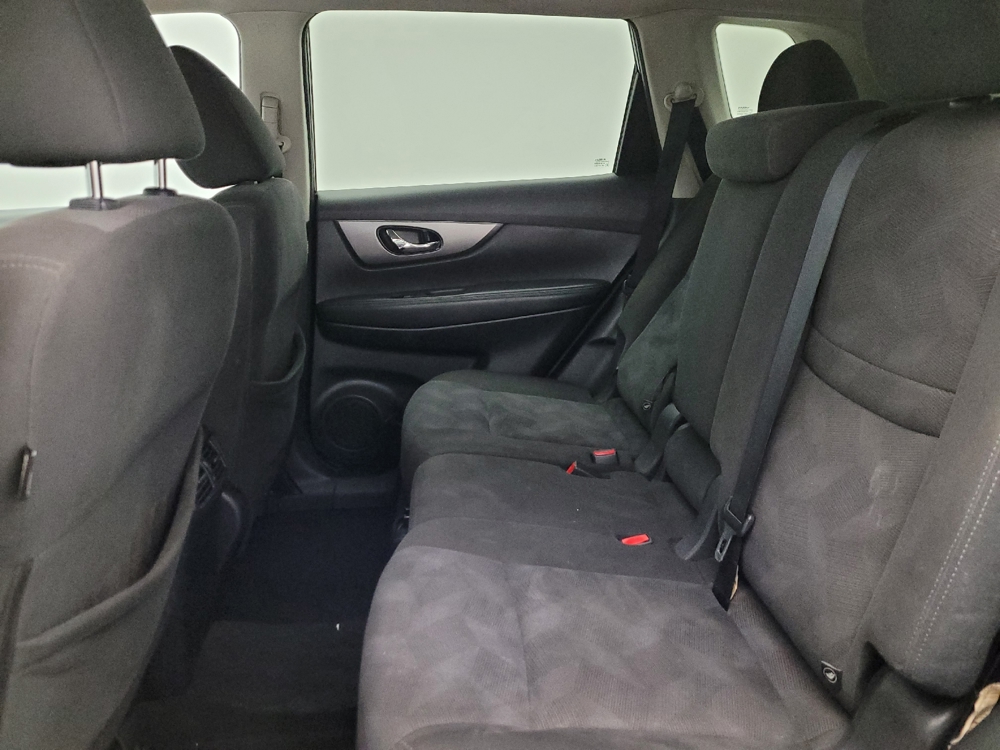 2016 Nissan Rogue SV - Photo 14