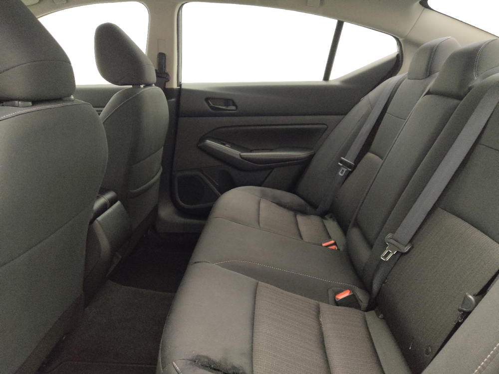 2025 Nissan Altima SV - Photo 14