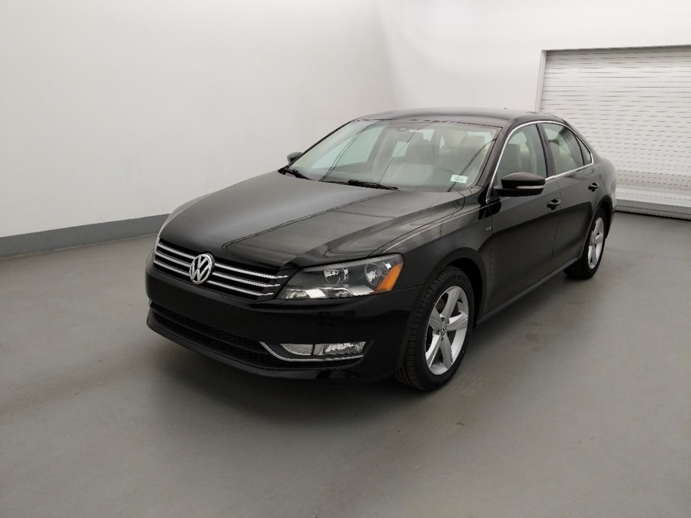 Used 2015 Volkswagen Passat Driver Front Bumper