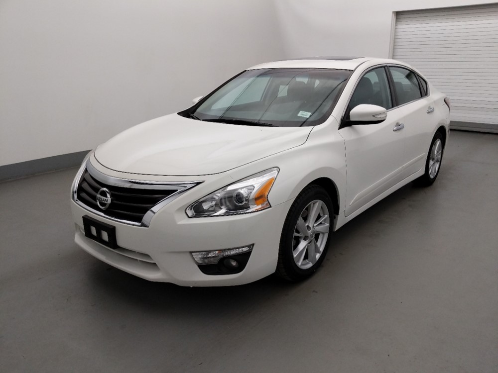Used 2015 Nissan Altima Driver Front Bumper