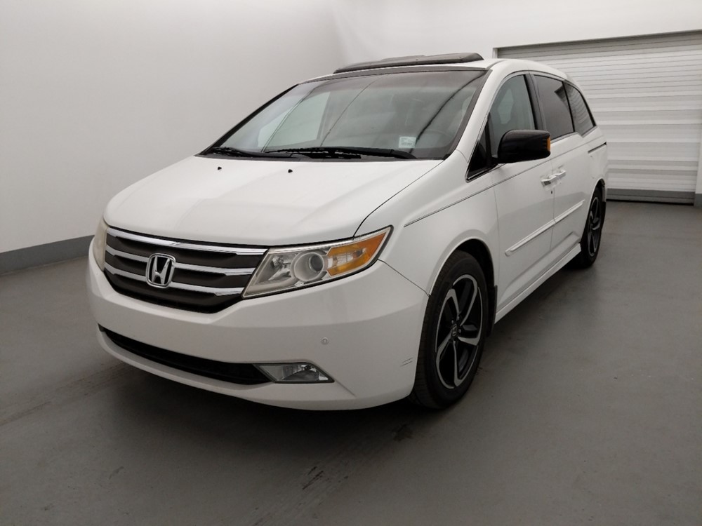 Used 2011 Honda Odyssey Driver Front Bumper