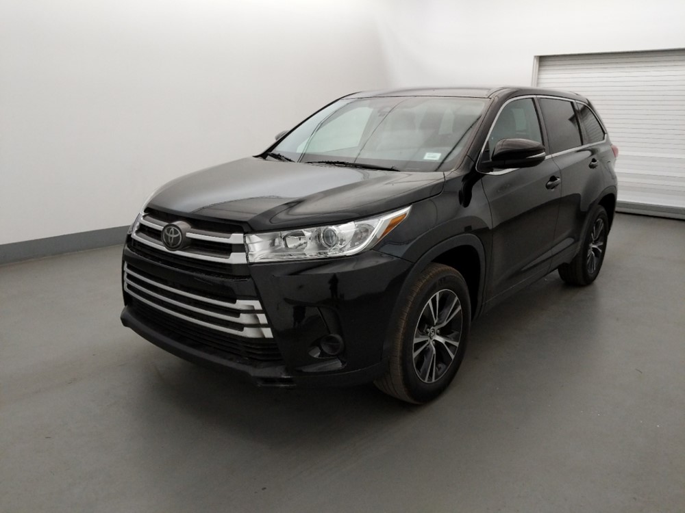 Used 2018 Toyota Highlander Driver Front Bumper