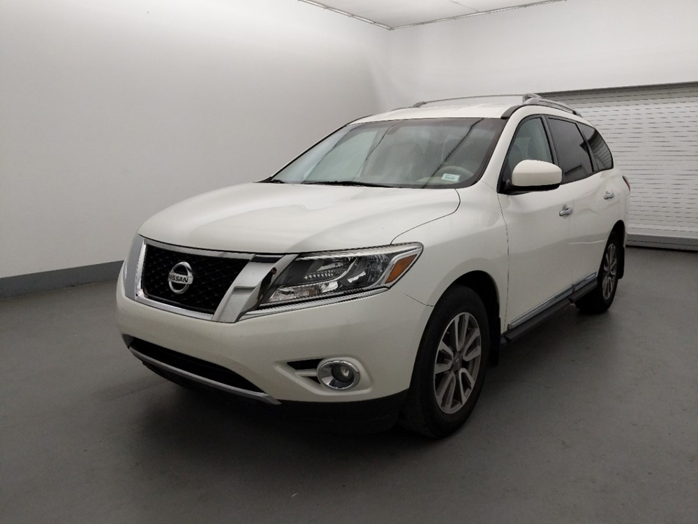 Used 2015 Nissan Pathfinder Driver Front Bumper