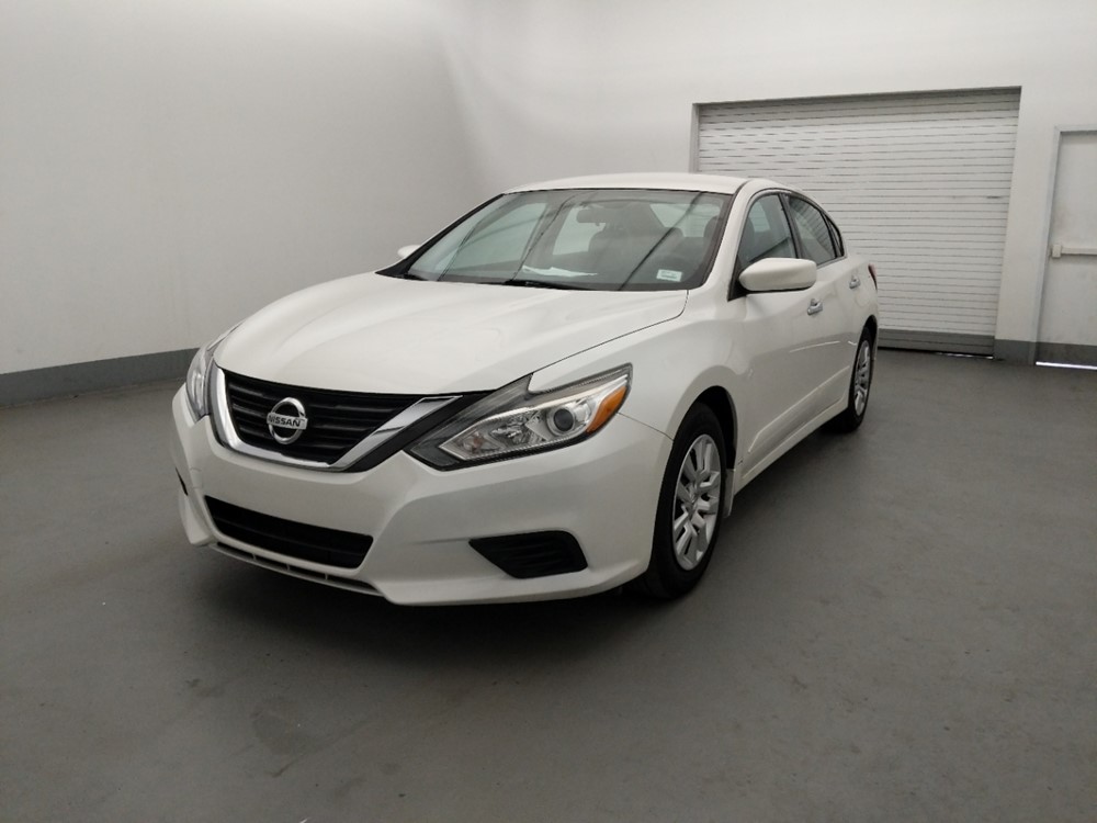 Used 2016 Nissan Altima Driver Front Bumper