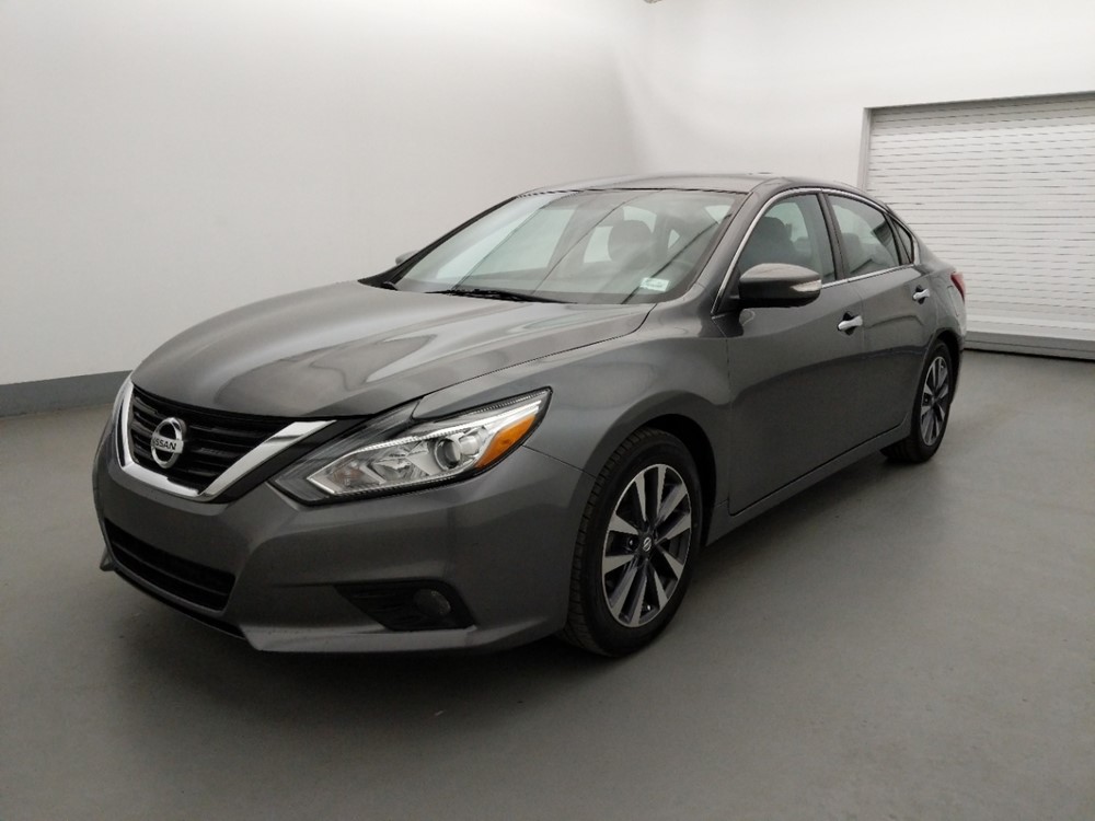 Used 2017 Nissan Altima Driver Front Bumper