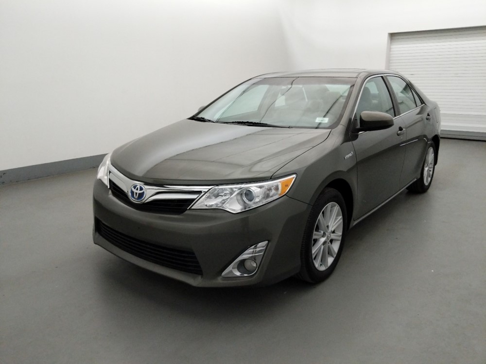 Used 2013 Toyota Camry Driver Front Bumper