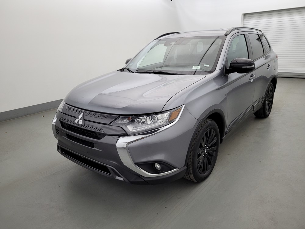 Used 2020 Mitsubishi Outlander Driver Front Bumper