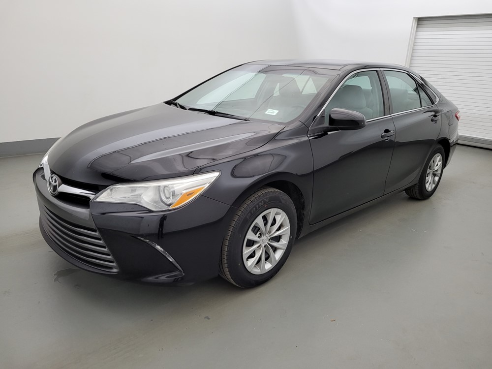 Used 2017 Toyota Camry Driver Front Bumper