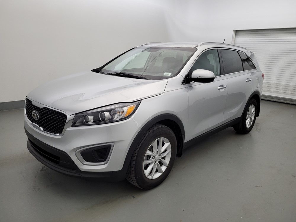 Used 2017 Kia Sorento Driver Front Bumper