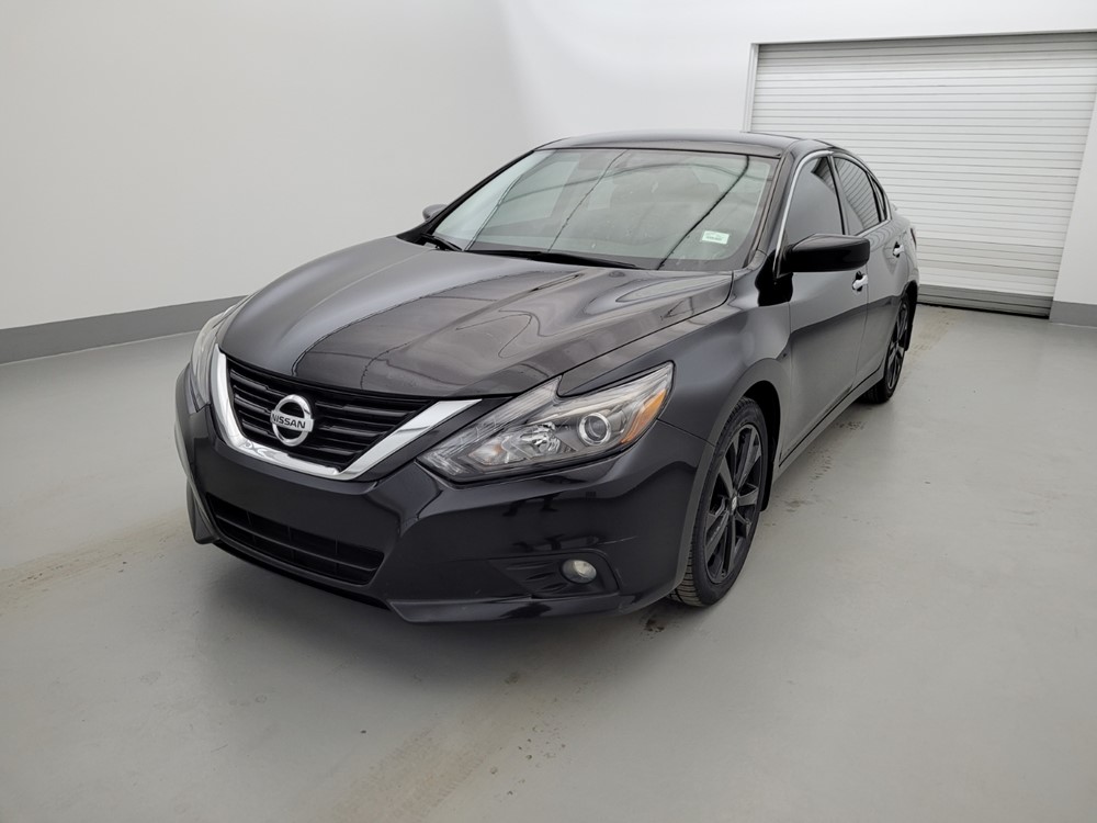 Used 2017 Nissan Altima Driver Front Bumper