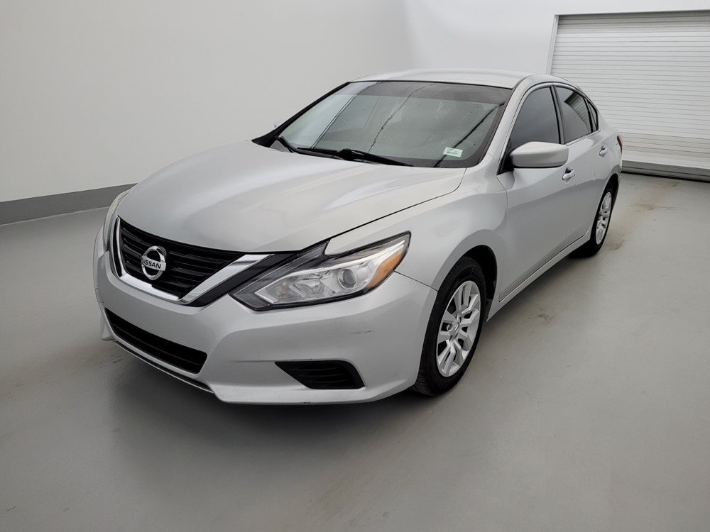 Used 2017 Nissan Altima Driver Front Bumper