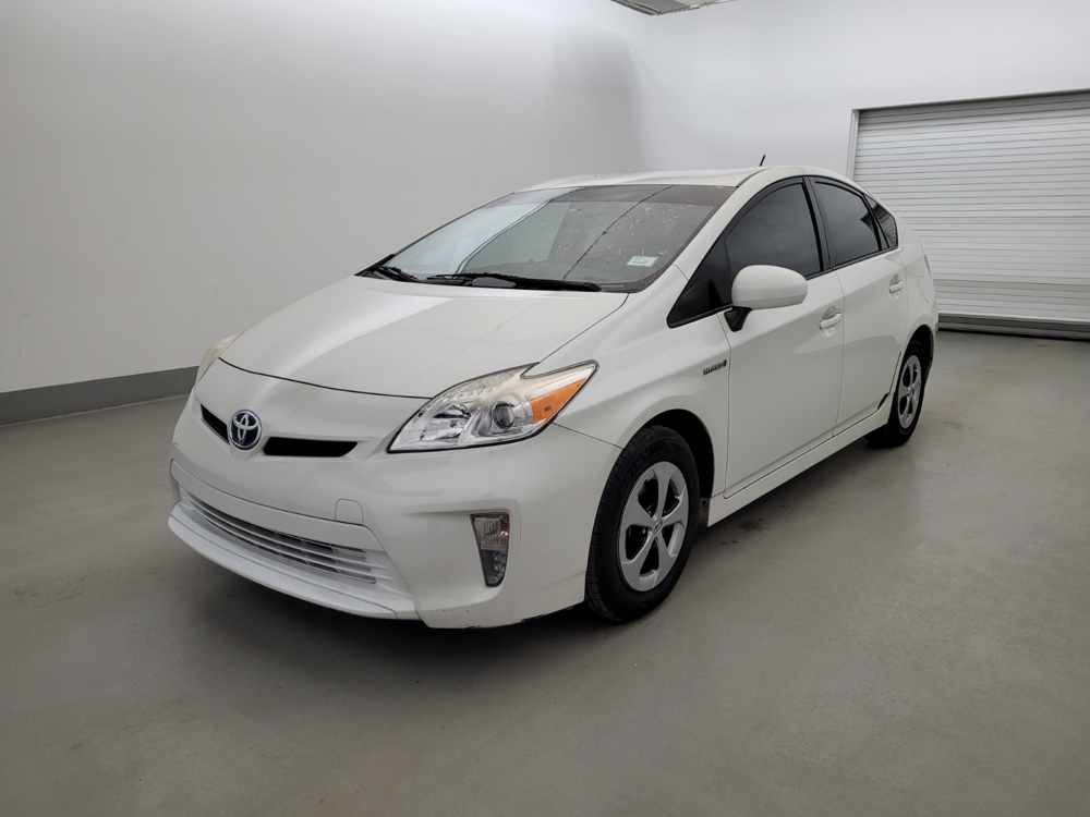 Used 2015 Toyota Prius Driver Front Bumper