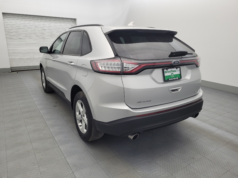 Image 4 of 2018 Ford Edge SE