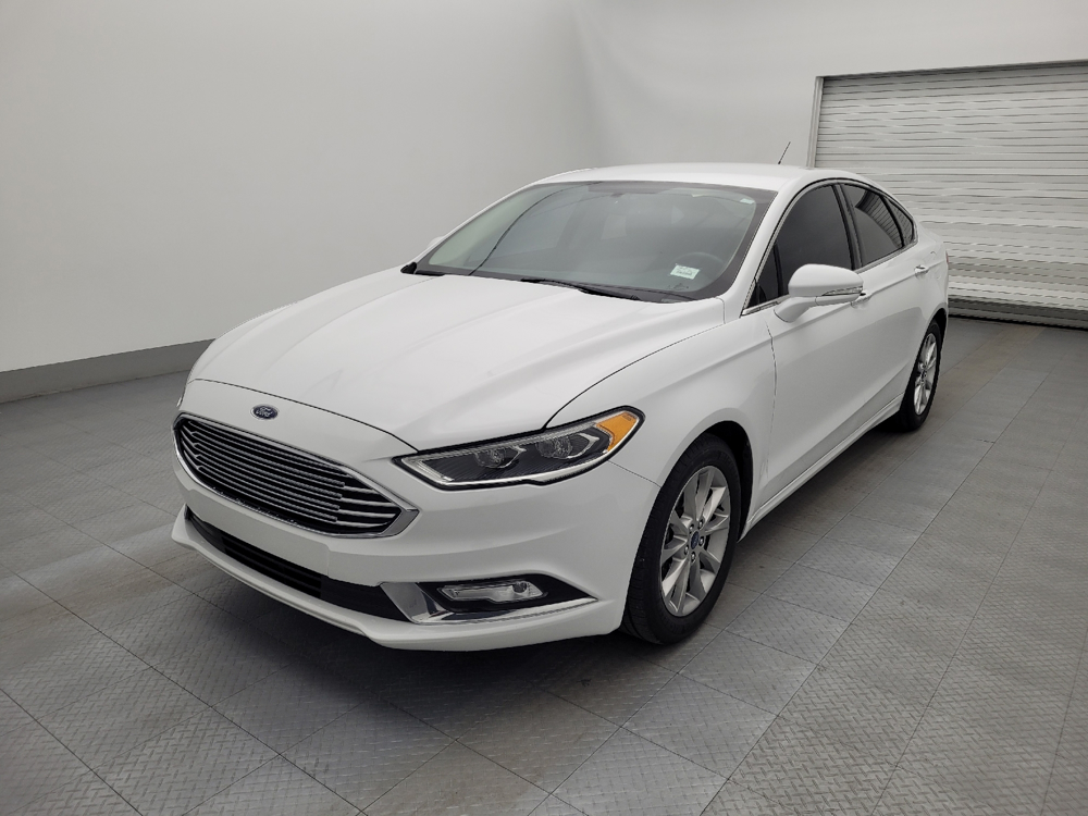 2017 Ford Fusion SE's photo