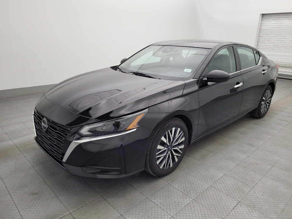 2024 Nissan Altima SV's photo