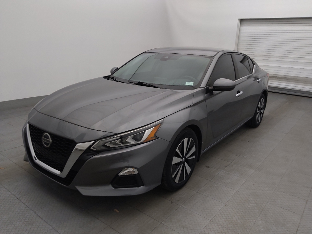 2022 Nissan Altima SV's photo