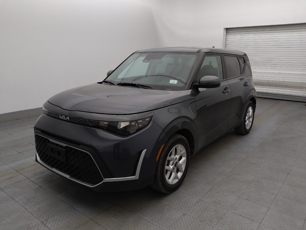 2024 Kia Soul LX's photo