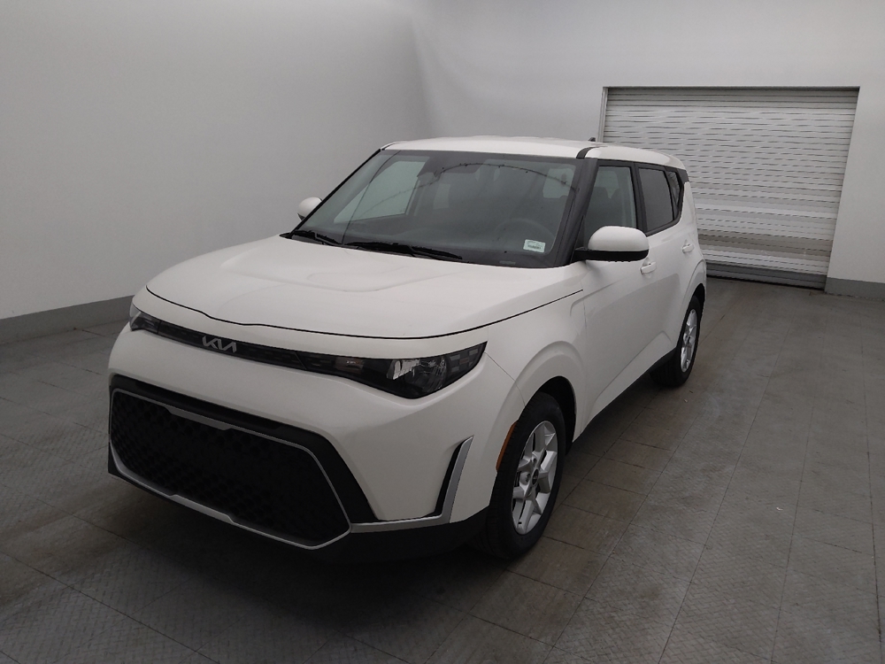 2024 Kia Soul LX's photo