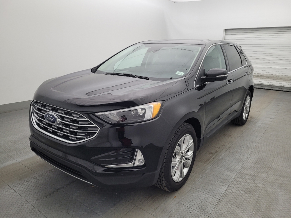 2024 Ford Edge Titanium's photo