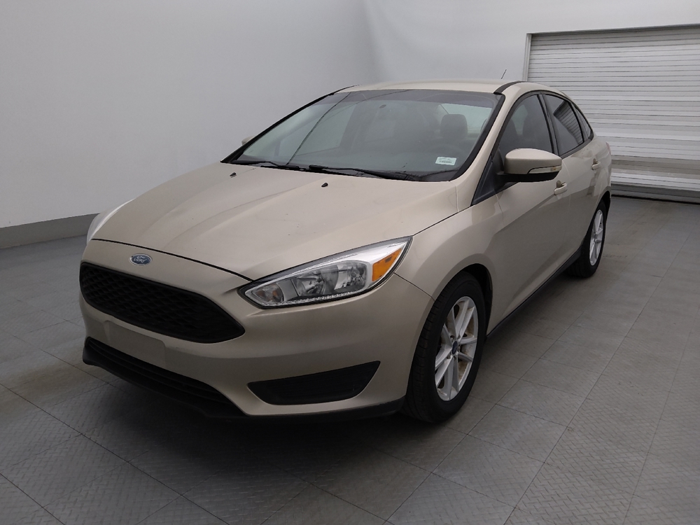 2017 Ford Focus SE's photo