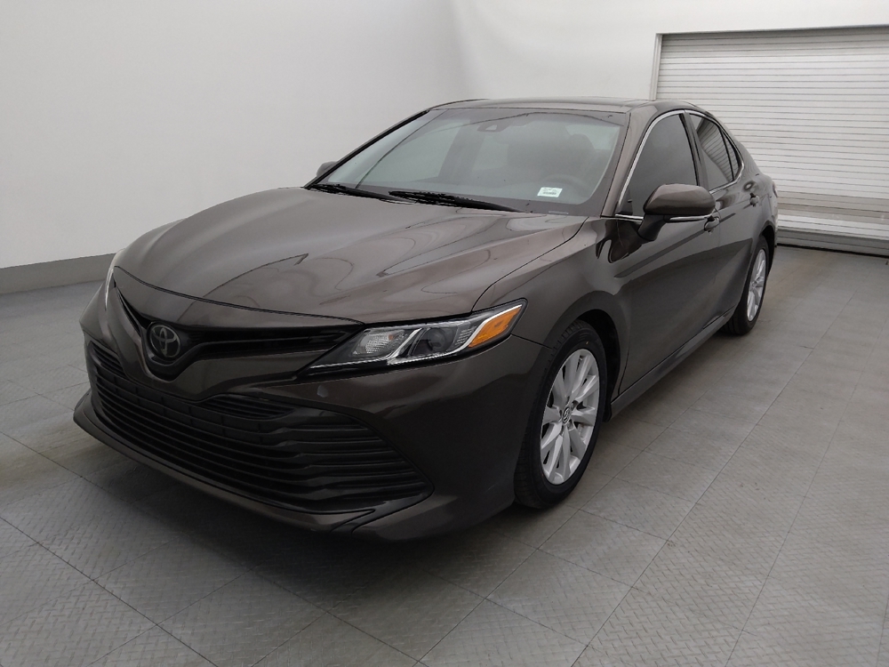 2018 Toyota Camry LE's photo