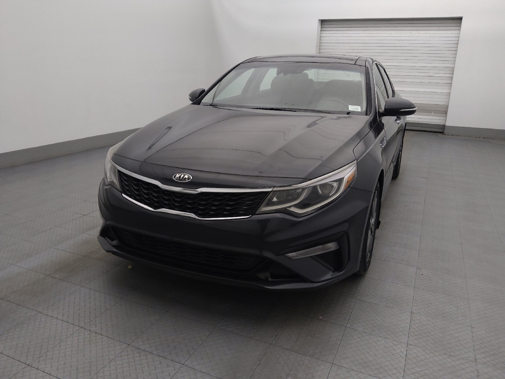 2019 Kia Optima LX's photo