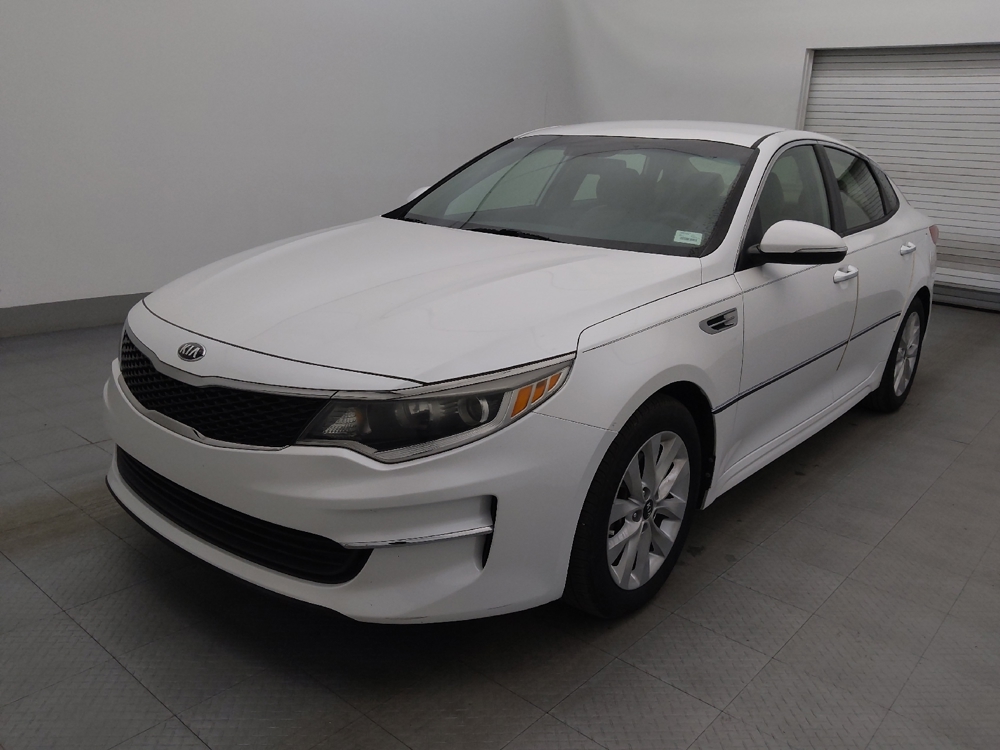 2018 Kia Optima LX's photo