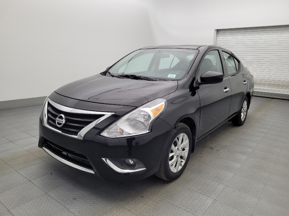 2017 Nissan Versa Sedan SV's photo